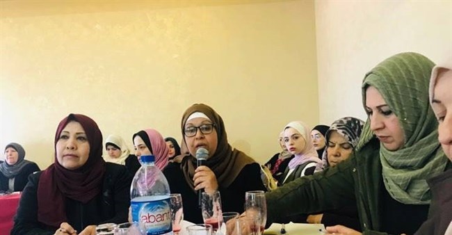 دائرة المرأة باتحاد نقابات العمال تشارك بجلسة تشاورية في غزة